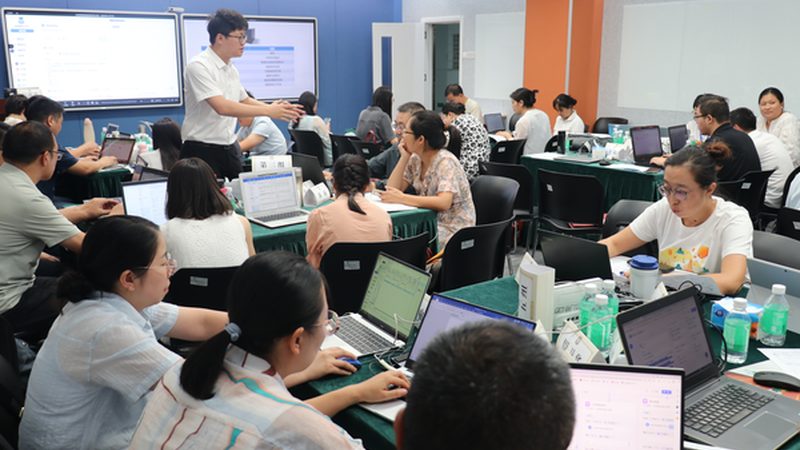 荆州市教育信息咨询有限公司